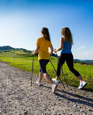 Mujeres caminando