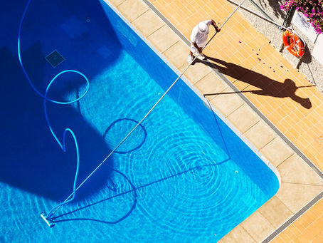 Top 10 pool cleaning mistakes and tips to resolve them