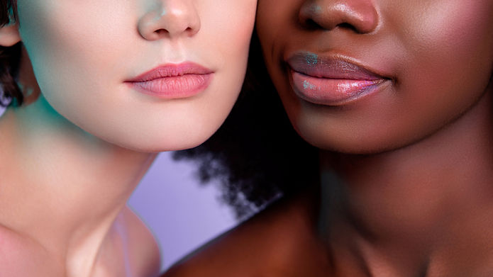 Radiant lips for every complexion. Embrace the natural glow of Luminous Kiss Tinted Lip Oil for a soft, shimmering finish that keeps your lips nourished and beautifully tinted all day long