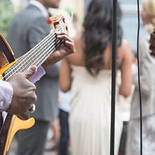 Guitarrista en un evento