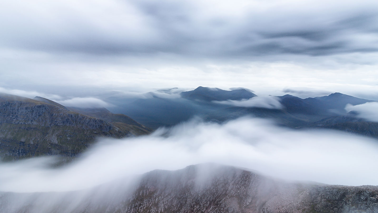 Au dessus des nuages