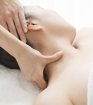 Specialised wellness treatments at Chi Link Stafford