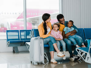 В ЕС считают незаконными плату за выбор места в салоне самолёта и плату за ручную кладь