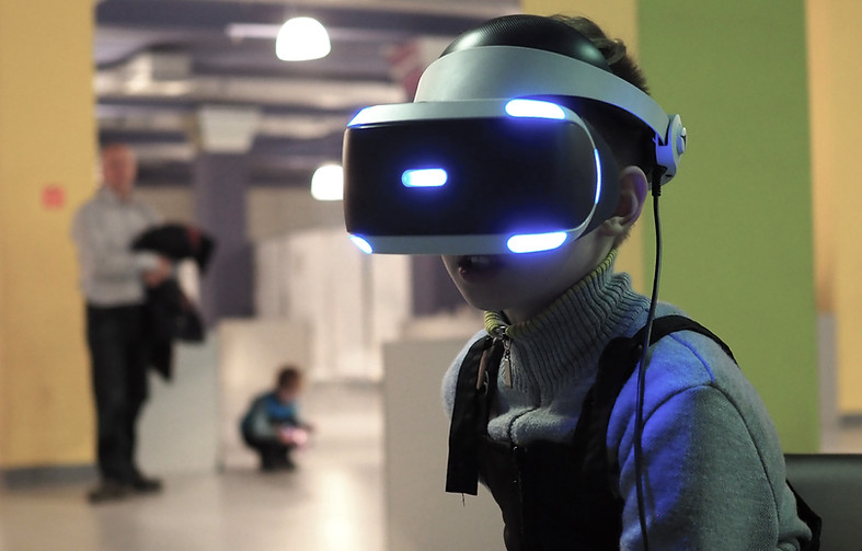 Child in VR Arena