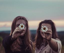 Mulheres com flores