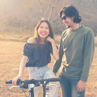 Modern Dating: A Curse or a Blessing?