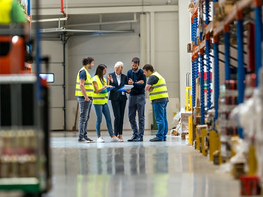 회의 중 창고 팀