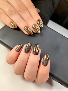 Holographic Nail Art
