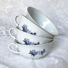 7/13 20th Annual Victorian Tea