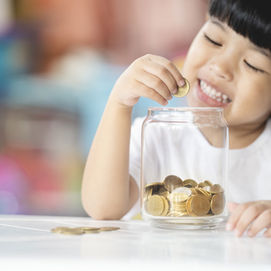 Tiền Để Làm Gì — Và Bạn Đang Chọn Sống Kiểu Nào?