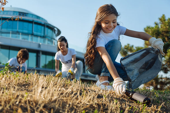 Volunteers Cleaning