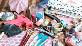 Cómo ganar dinero desde casa haciendo manualidades: consejos y trucos