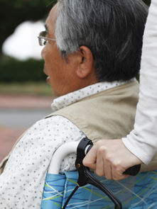 Beyond the Basics: How Our Caregivers Are Trained to Provide Personal Assistance Services in Wilmington