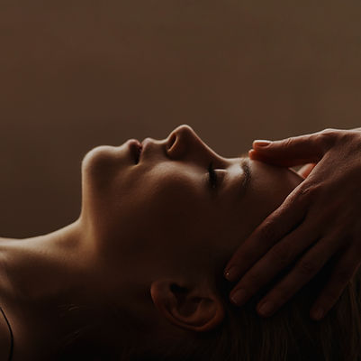 Entspannende Kopfmassage