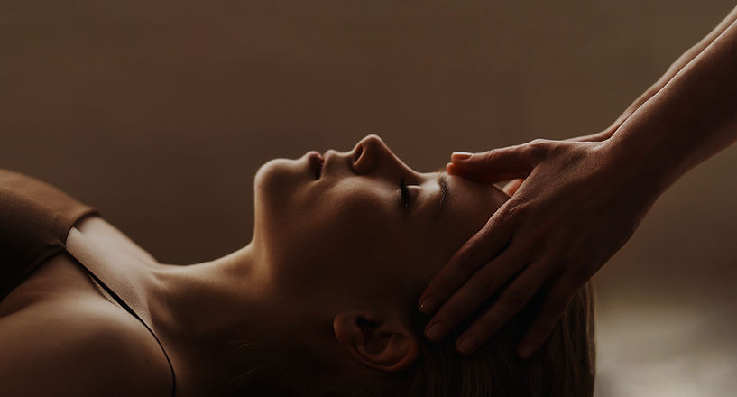 Massage du visage relaxant