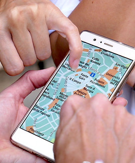 携帯で地図を読む