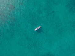 ヨットの航空写真