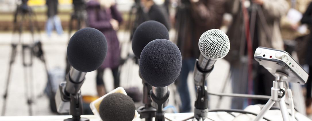 Micrófonos para conferencias de prensa