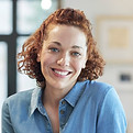 Smiling Portrait of a woman in casual clothing