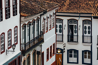 Edfícios coloridos