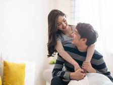 新政策允许海外配偶申请人获得开放工作许可