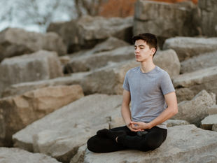 Cultivating Inner Peace in a Hectic World With Mindful Meditation