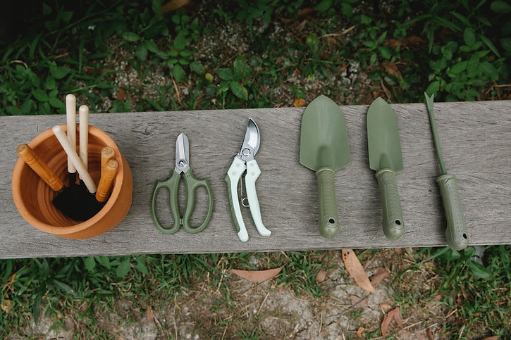 outils de jardinage