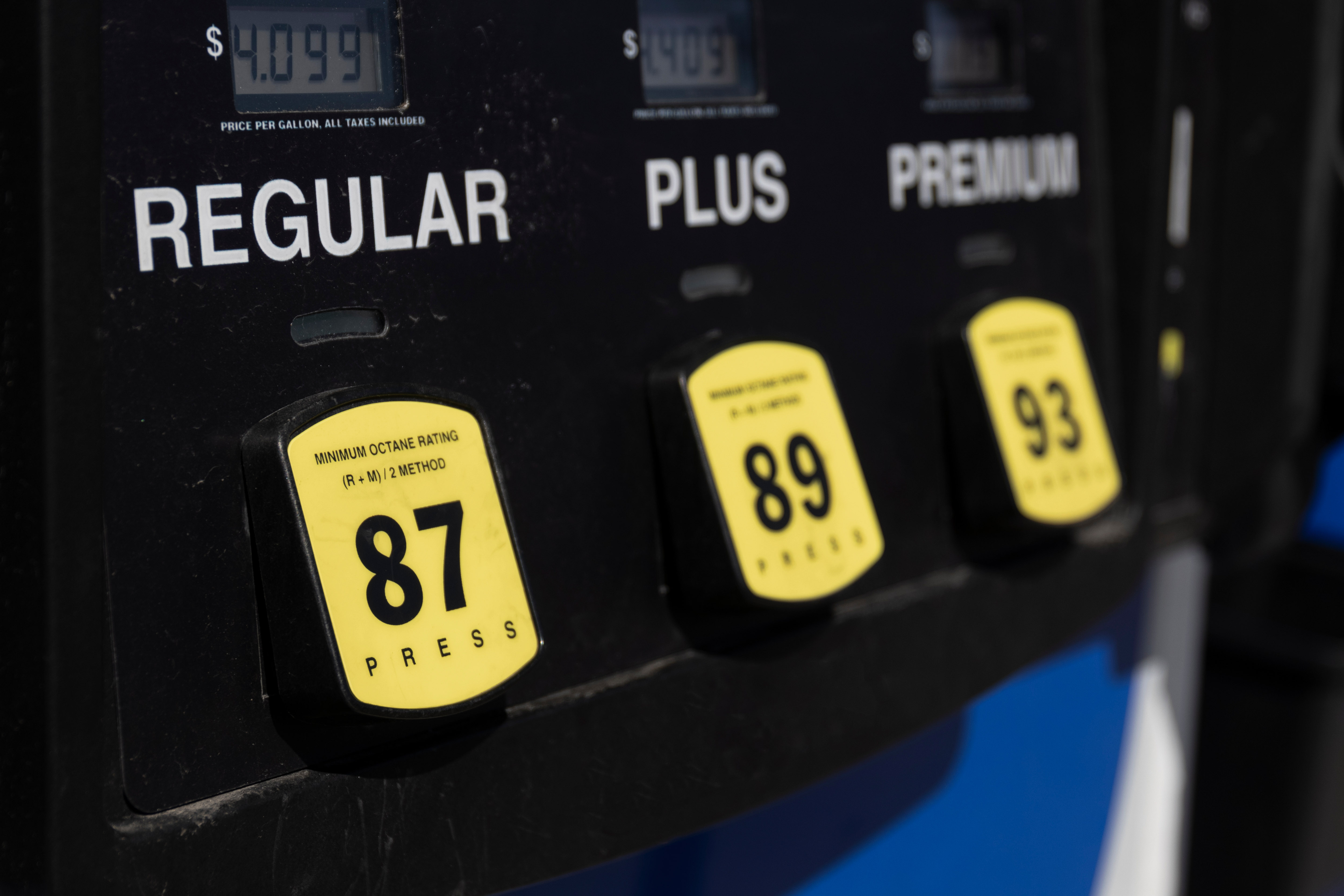 Comercio energético entre EE.UU. y México registra su valor más bajo desde 2020 por precios bajos de combustibles