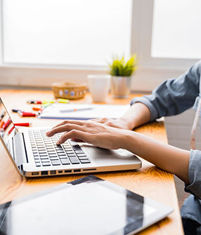 Sur son ordinateur portable