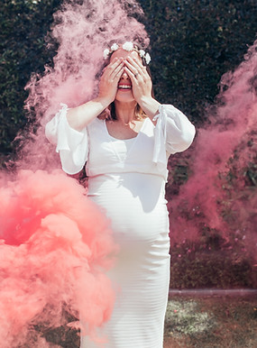 Femme enceinte surprise