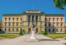 University bust statue
