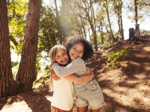 Geschwister gemeinsam in der Kindertagespflege oder Kita. Chance oder Herausforderung?