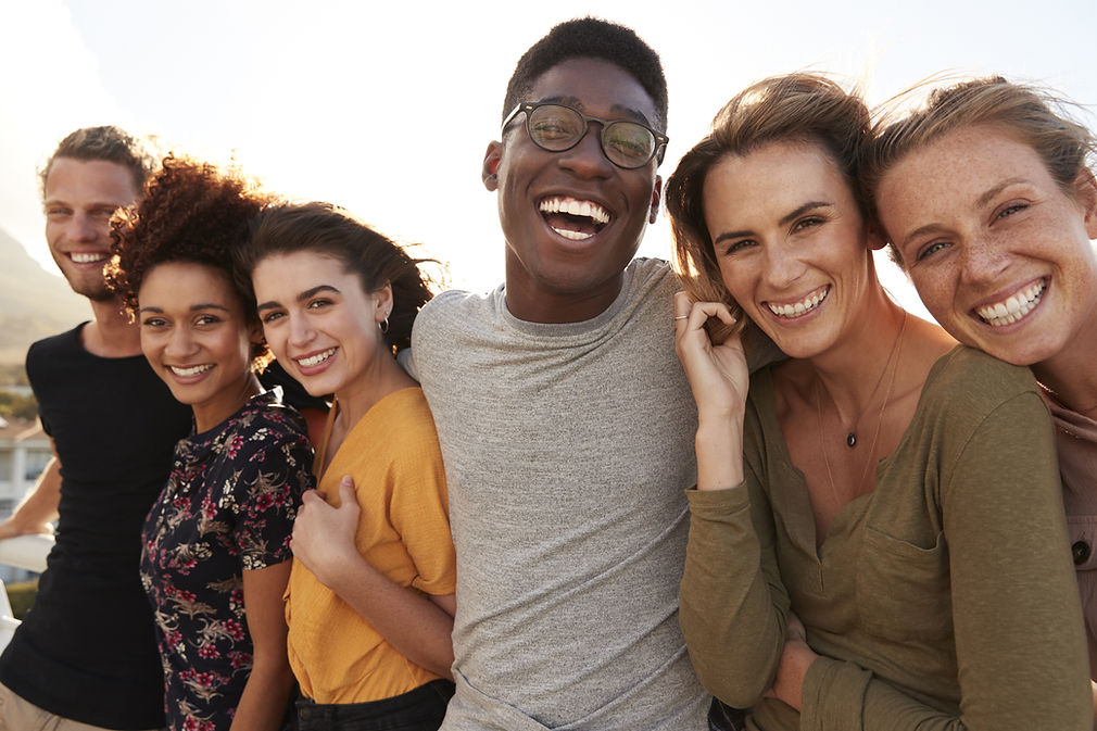 Amigos felizes