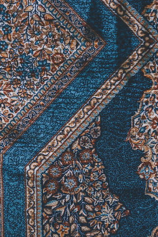 Desenli Halı