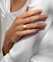 Nahaufnahme eines Goldrings