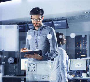 Sistem Odasında Çalışan Ekip