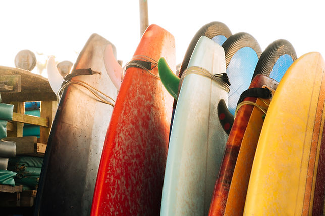 Bunte Surfbretter