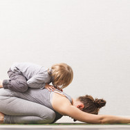 Mutter-Kind-Yoga