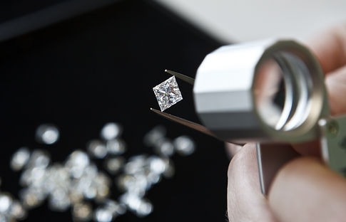 Ispezione del diamante da vicino