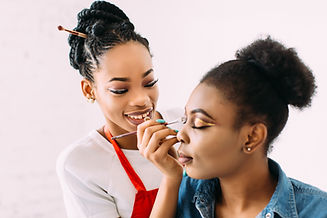 Make Up Artist