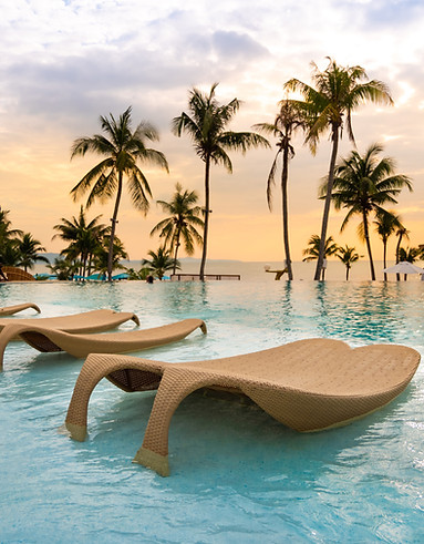 Hotel Resort al amanecer