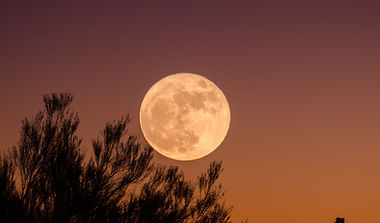 Volle maan landschap