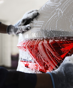 Bedrijfswagens reinigen Spons reinigen