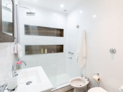 BATHTUB TO SHOWER CONVERSION: 5 INSPIRED IDEAS FOR YOUR BATHROOM REMODEL