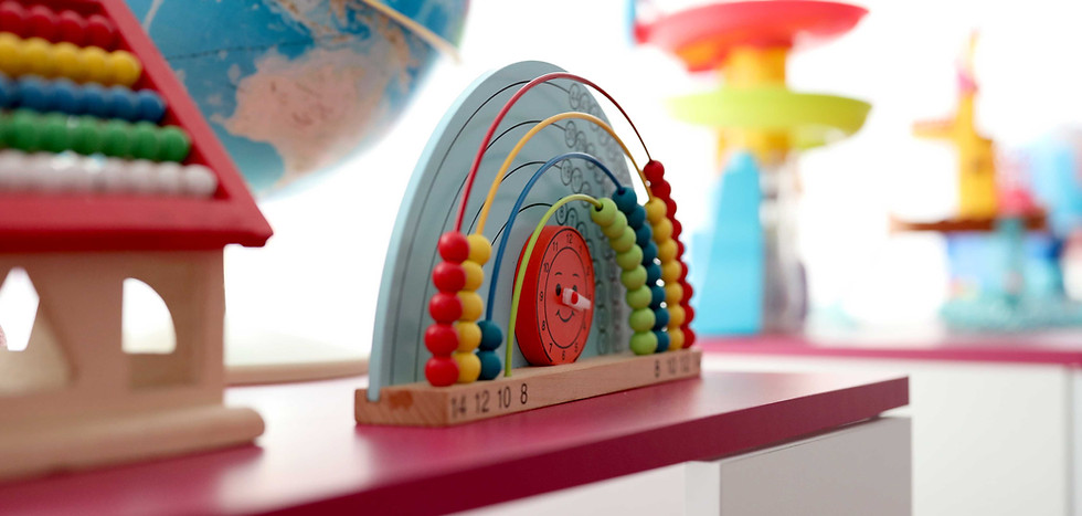 Ensemble de jouets colorés