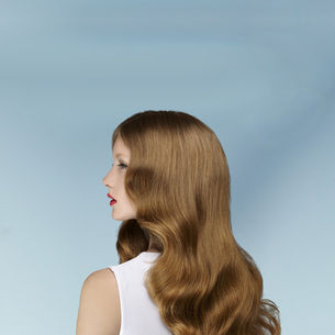 If your hair is very damaged or you want special care, professional hair care is just for you. You can have hair revitalizing treatments such as color protection care, keratin care, k18 or botox at Rahabeautysalon in Kuşadası.