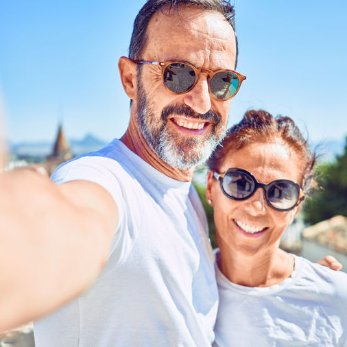 Strong Relationship: Proven Ways to  Reignite Your Relationship