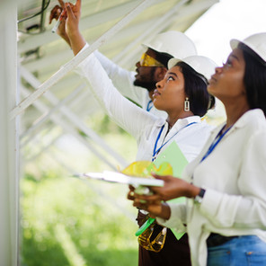 solar-panels-technicians