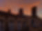 Coucher de soleil sur batiments