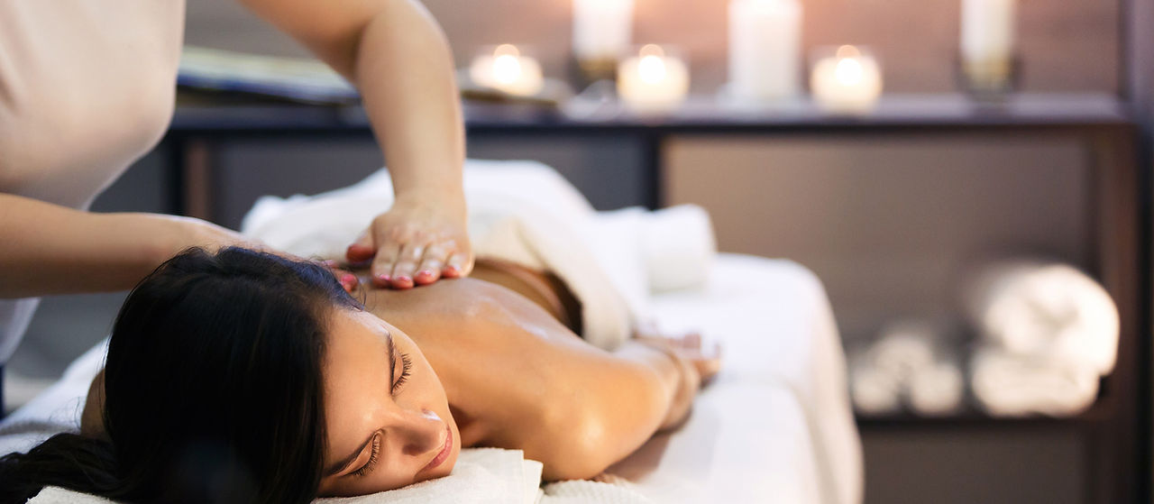 Relaxing Massage at Head to Toe Spa